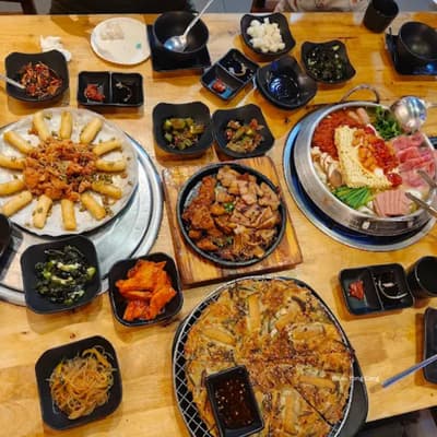 Seo Ra Bul Restaurant (徐罗伐韩国料理烧烤)